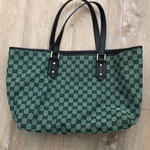 Gucci Signature Canavas Tote